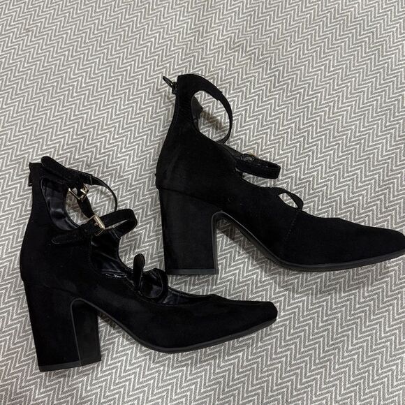A New Day Black Strappy Heeled Mary Jane Heels Size 7 - Picture 3 of 5